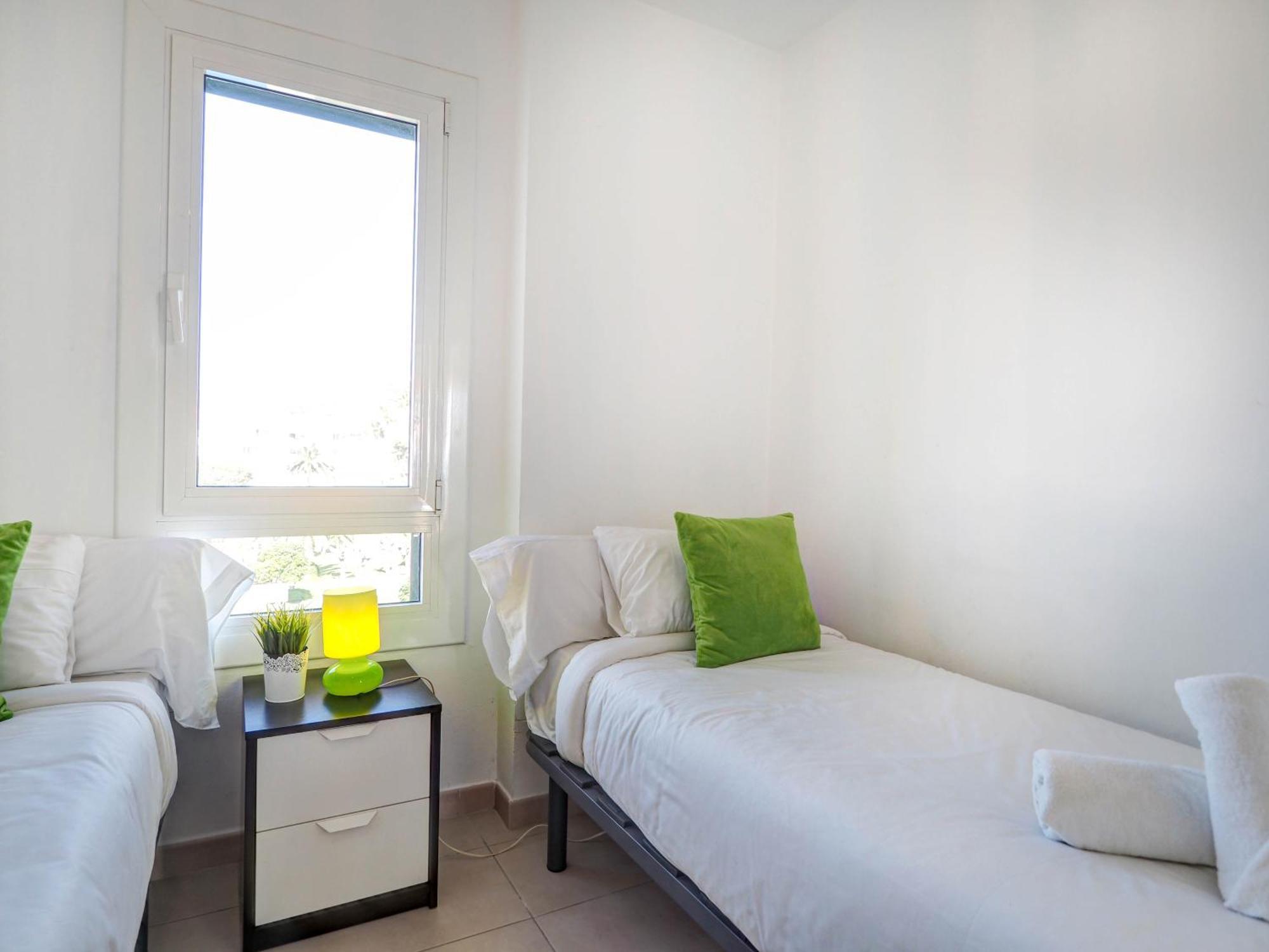 Balmins White By Hello Homes Sitges Bagian luar foto