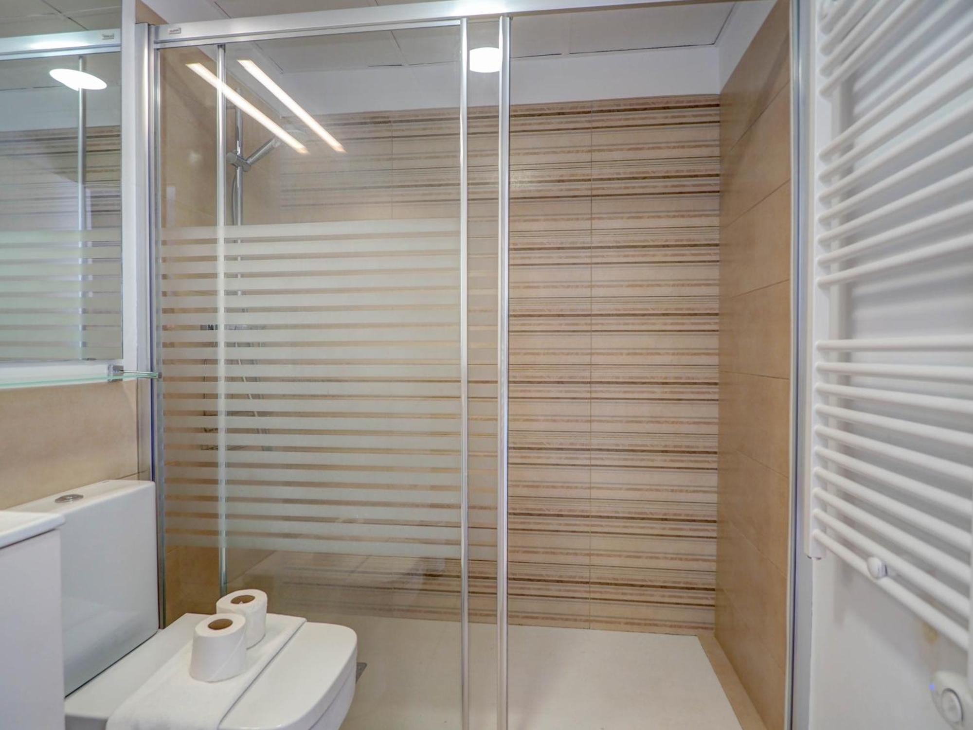 Balmins White By Hello Homes Sitges Bagian luar foto